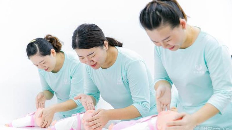 月子期用品批发价差背后藏着哪些门道